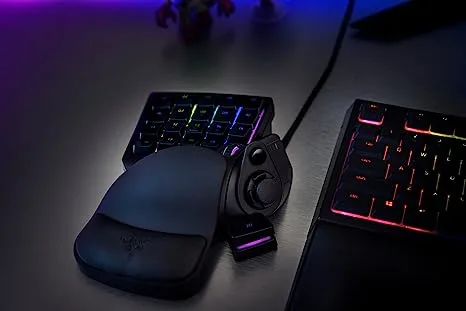Razer Tartarus V2 Mecha-Membrane Gaming Keypad view 5