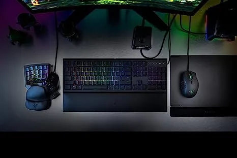 Razer Tartarus V2 Mecha-Membrane Gaming Keypad view 6